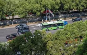 東大街封閉改造，今起城區(qū)這6條公交線路臨時(shí)改道縮略圖