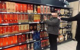 盜竊5家超市白酒60余瓶，嫌疑人落網(wǎng)！縮略圖