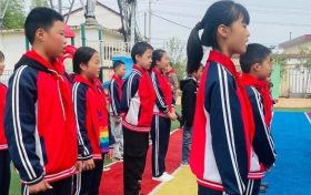 紅領(lǐng)巾心向黨 爭做新時代好隊員——鋪鎮(zhèn)劉堡小學開展少先隊建隊日系列活動縮略圖