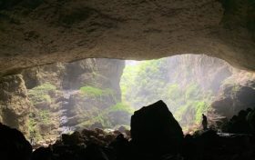 漢中天坑火出圈！記者實地探訪→縮略圖