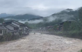 暴雨紅色預(yù)警，我市啟動(dòng)防汛四級(jí)應(yīng)急響應(yīng)！汛期注意→縮略圖