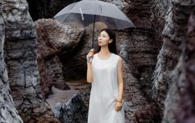 云霧漫卷，石林成詩… 雨后草川子景區(qū)的美，更藏著中國人的山水浪漫縮略圖